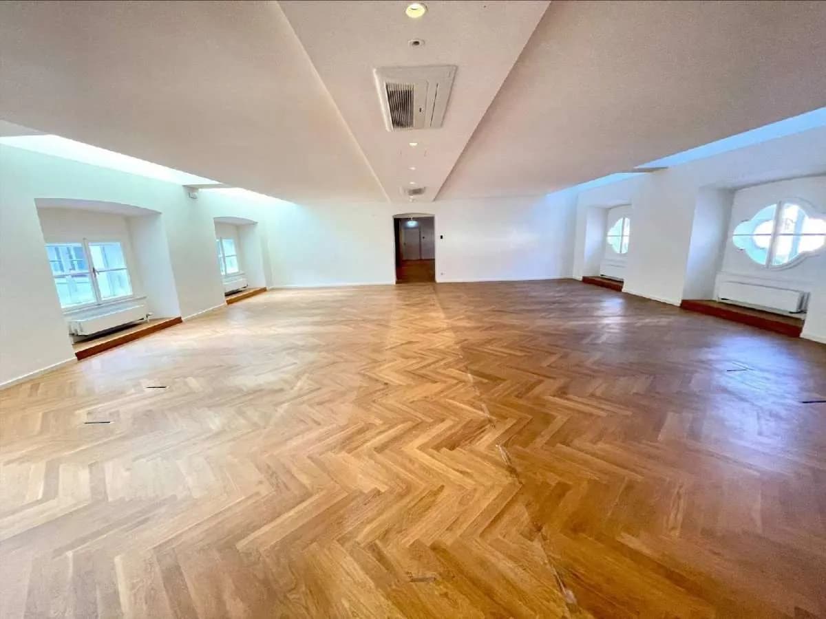 13-Zimmer-Gewerbeimmobilie mieten in Wien – 1 039 m², € 28.565 – Bild 3 von 16