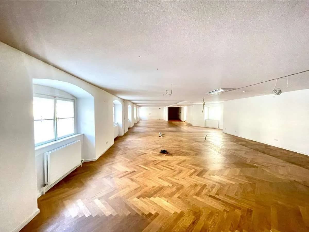 13-Zimmer-Gewerbeimmobilie mieten in Wien – 1 039 m², € 28.565 – Bild 12 von 16