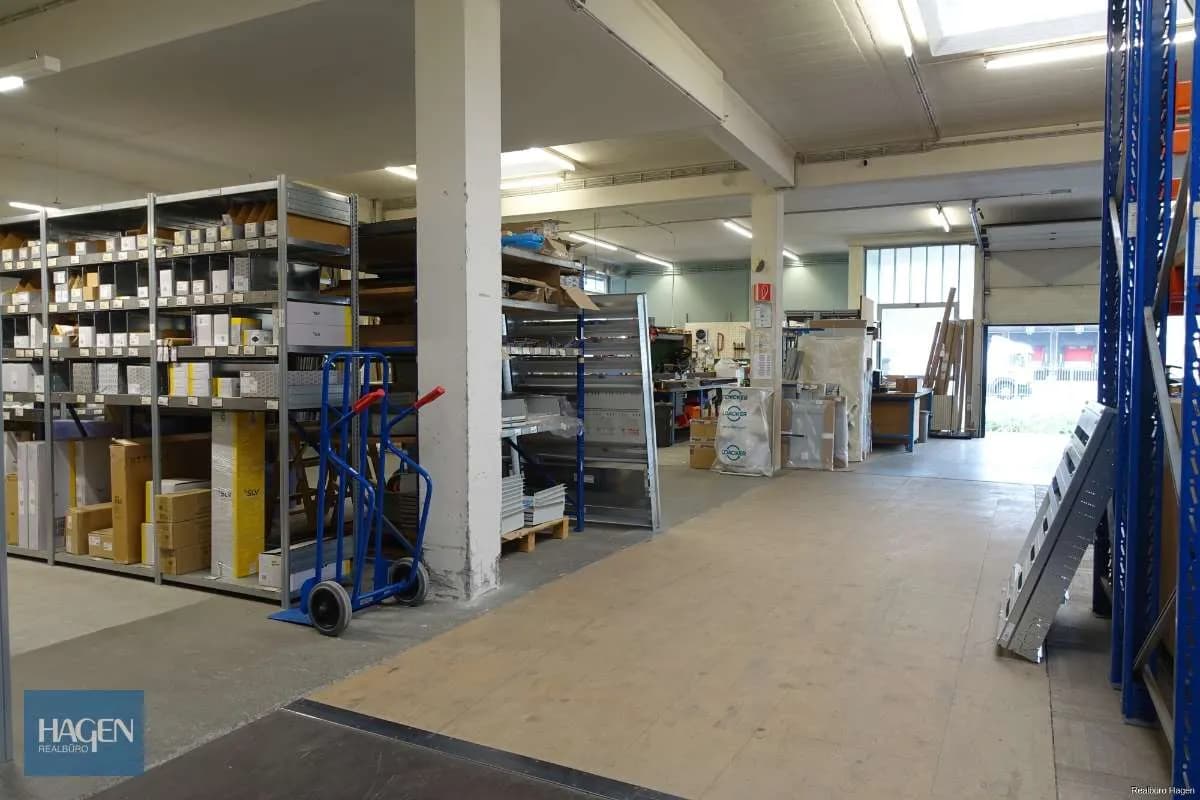 Gewerbeimmobilie mieten in Dornbirn – 928 m², € 9.744 – Bild 2 von 18