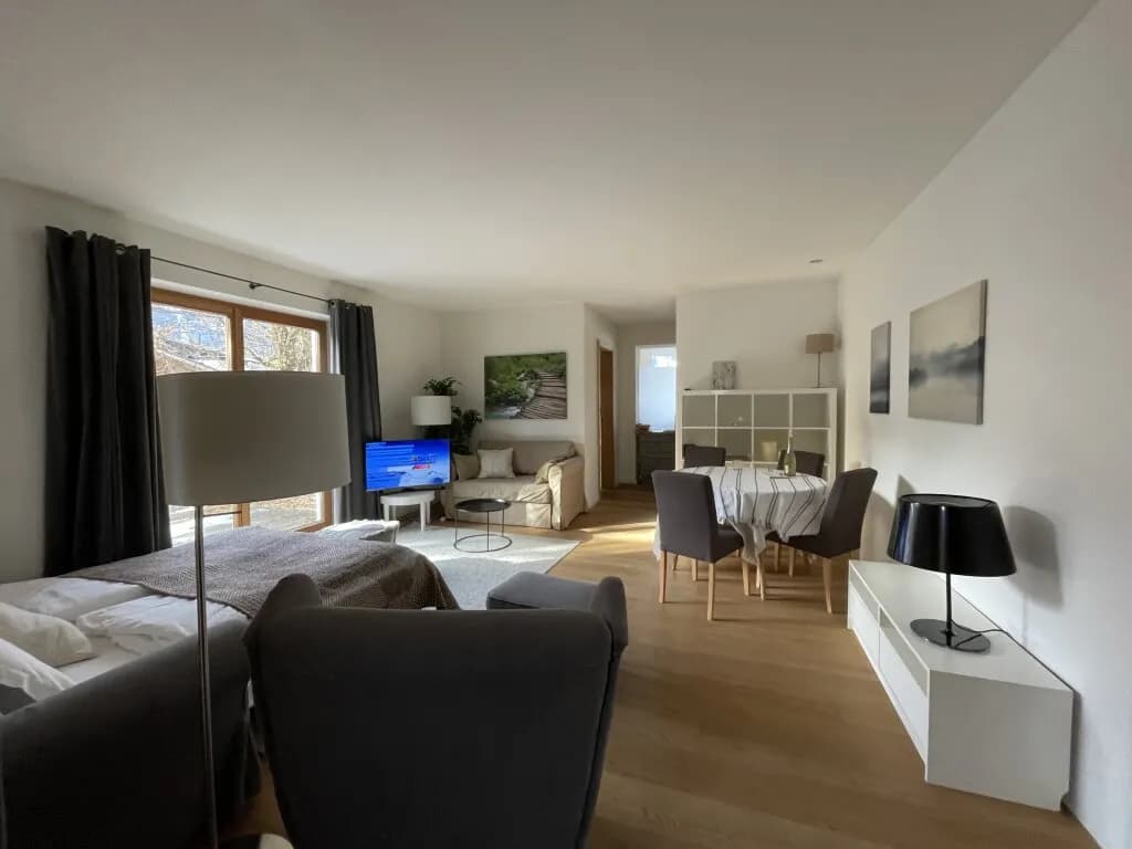 2-Zimmer-Wohnung mieten in Kitzbühel – 65 m², € 2.000