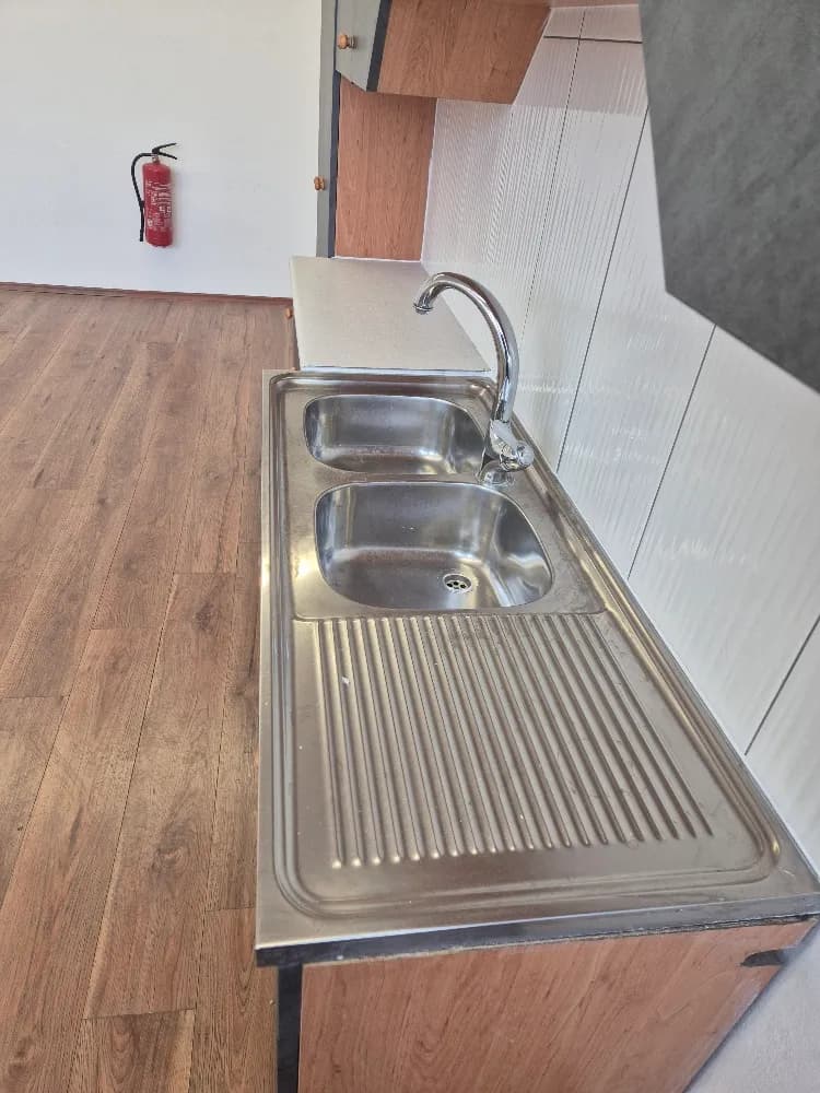 Gewerbeimmobilie mieten in Wien – 29 m², € 383 – Bild 7 von 7