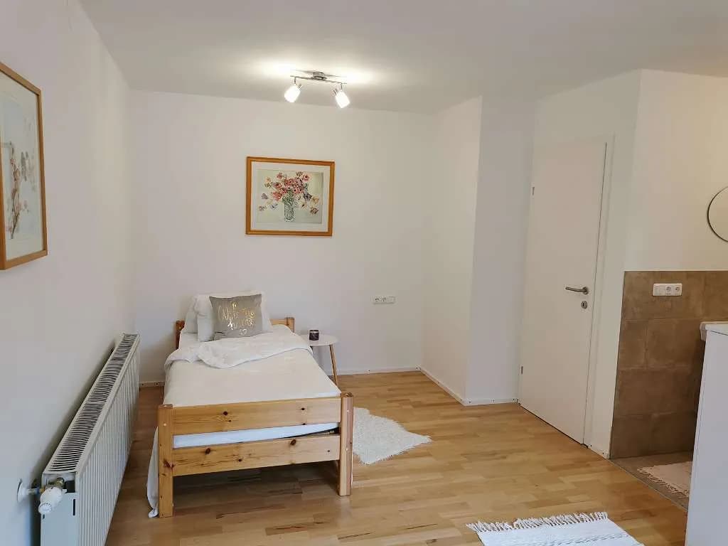 1-Zimmer-Wohnung mieten in Weiz – 24 m², € 380 – Bild 6 von 7