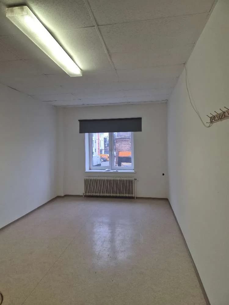 Gewerbeimmobilie mieten in Wien – 30 m², € 384 – Bild 2 von 3