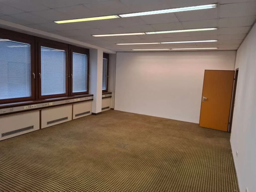 Gewerbeimmobilie mieten in Wien – 39 m², € 552 – Bild 1 von 5