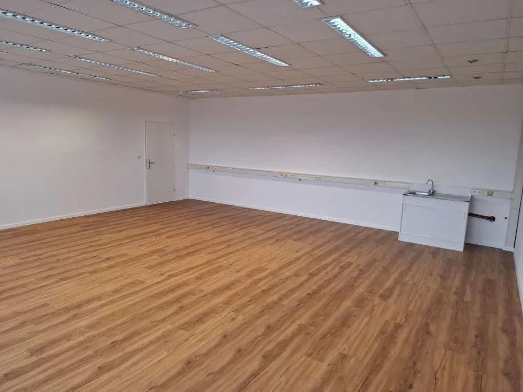 1-Zimmer-Gewerbeimmobilie mieten in Wien – 56 m², € 740 – Bild 3 von 3