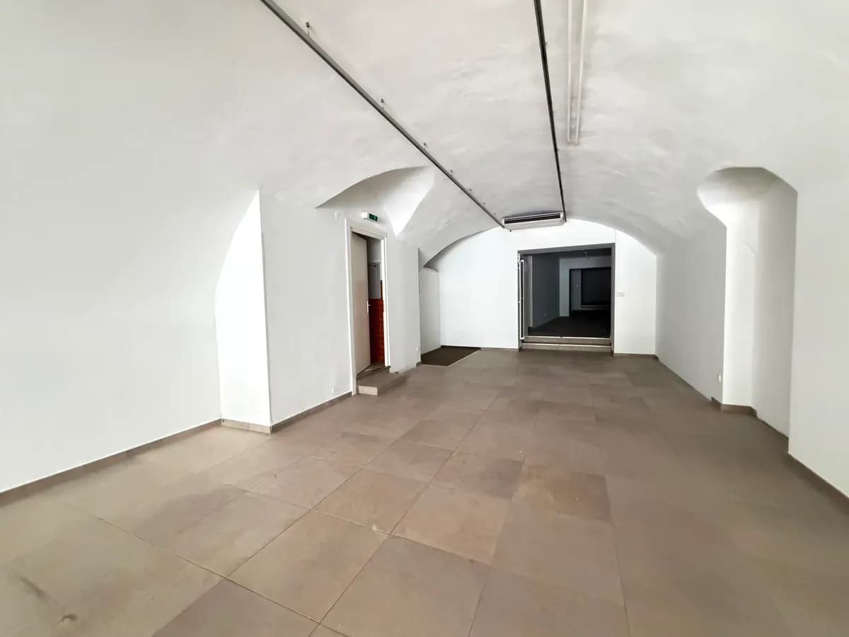2-Zimmer-Gewerbeimmobilie mieten in Hartberg-Fürstenfeld – 298 m², € 1.488 – Bild 3 von 5