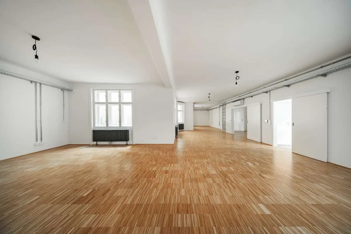 1-Zimmer-Wohnung mieten in Wien – 155,58 m², € 3.289