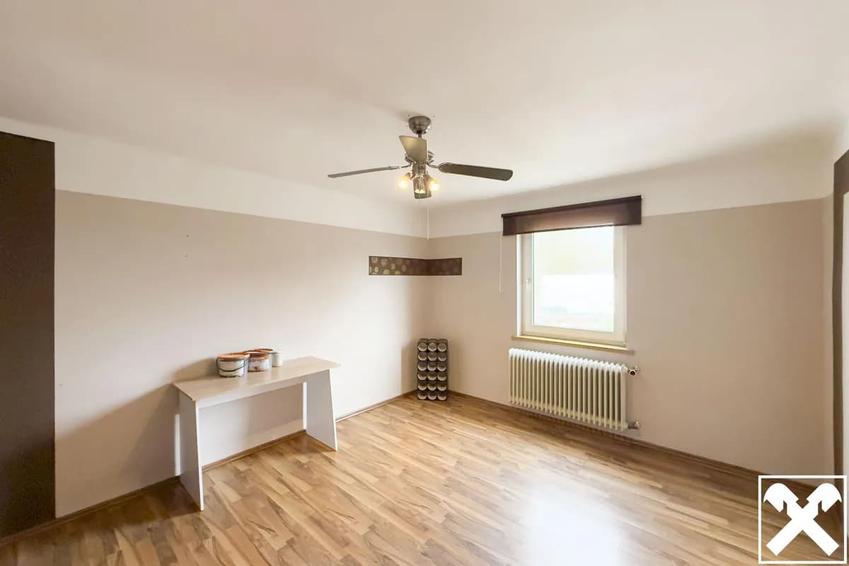 5-Zimmer-Haus kaufen in Vöcklabruck – 110 m², € 289.000 – Bild 2 von 12
