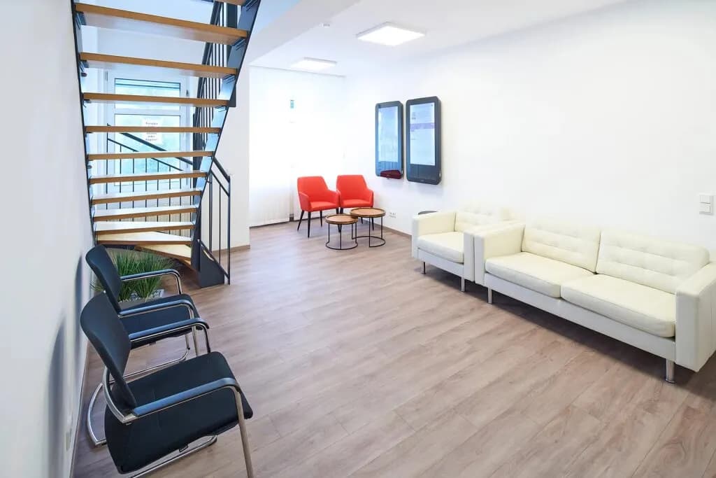 Gewerbeimmobilie mieten in Mödling – 113 m², € 11 – Bild 9 von 9