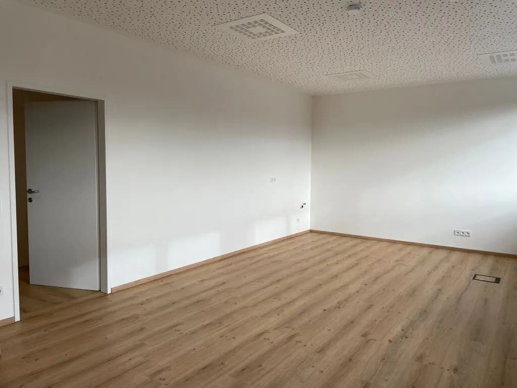 Gewerbeimmobilie mieten in Freistadt – 108 m², € 1.620 – Bild 2 von 12