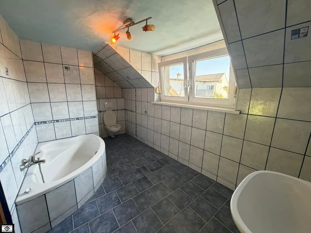 6-Zimmer-Haus kaufen in Bruck an der Leitha – 217,72 m², € 349.000 – Bild 5 von 12