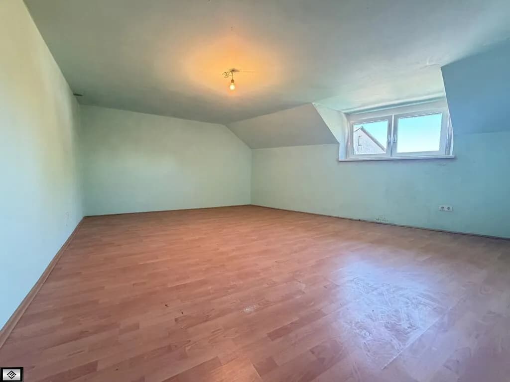 6-Zimmer-Haus kaufen in Bruck an der Leitha – 217,72 m², € 349.000 – Bild 8 von 12