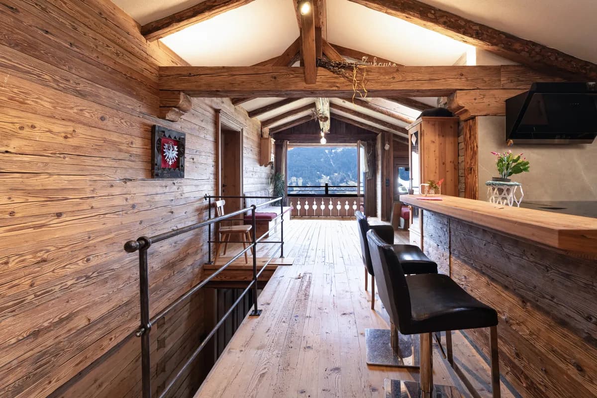 2-Zimmer-Wohnung mieten in Kitzbühel – 75 m², € 2.990 – Bild 2 von 9