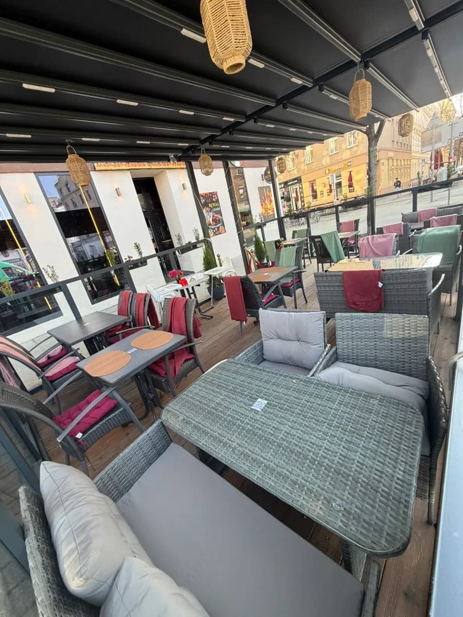 Gewerbeimmobilie mieten in Wien – 222 m², € 4.400