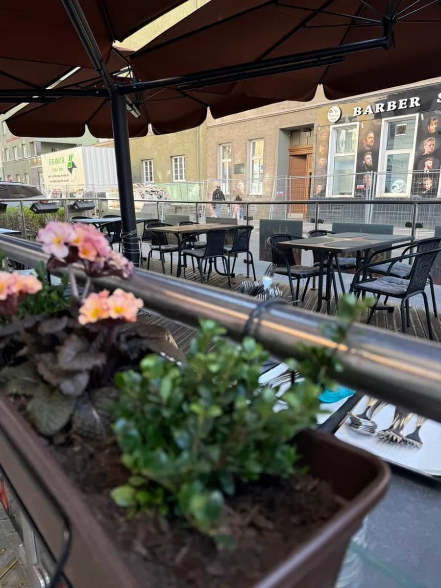 Gewerbeimmobilie mieten in Wien – 222 m², € 4.400 – Bild 2 von 8