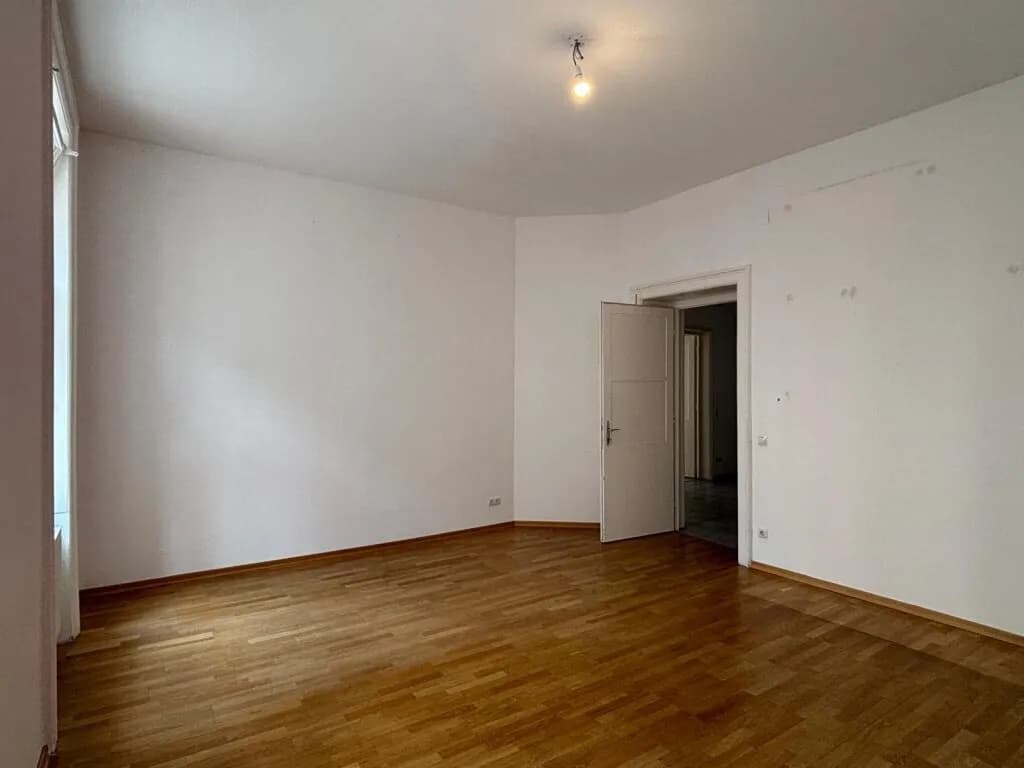 6-Zimmer-Gewerbeimmobilie mieten in Wien – 208 m², € 3.510 – Bild 9 von 28