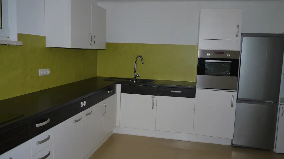 4-Zimmer-Wohnung mieten in Liezen – 109 m², € 842 – Bild 2 von 8