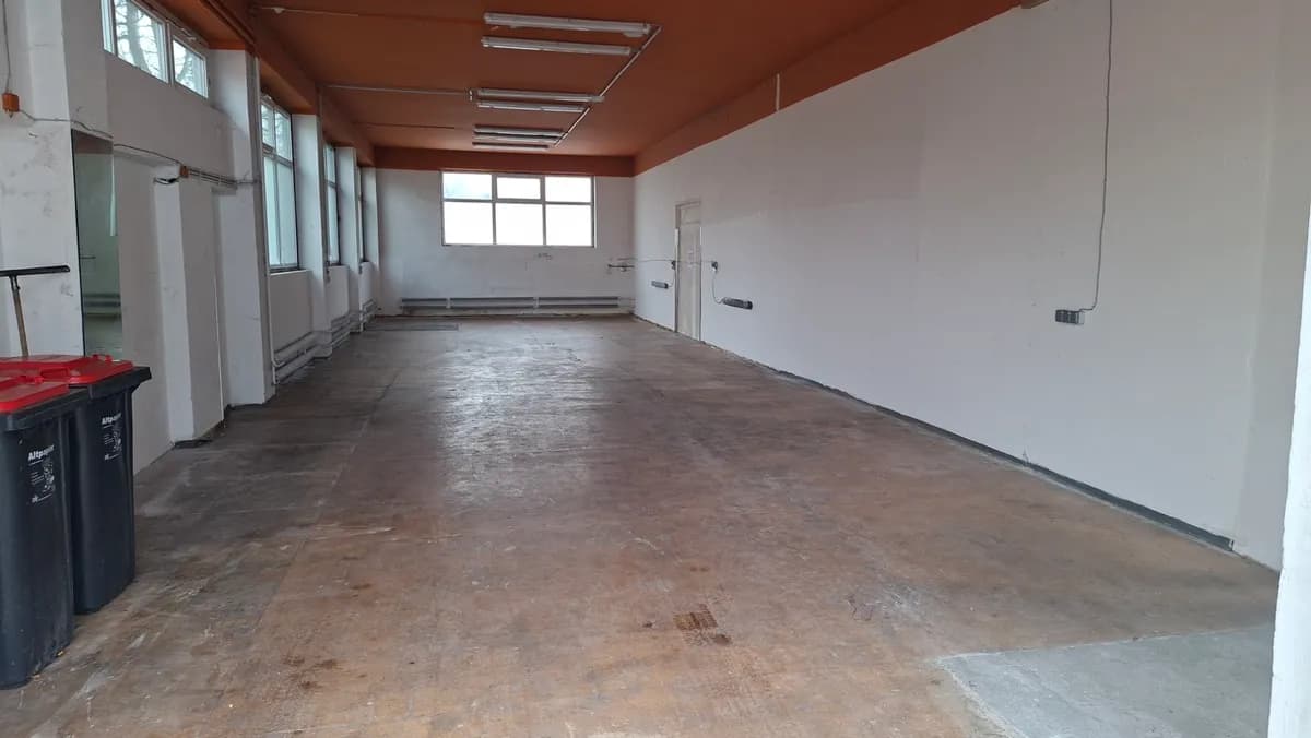 Gewerbeimmobilie mieten in Vöcklabruck – 117 m², € 950 – Bild 3 von 3