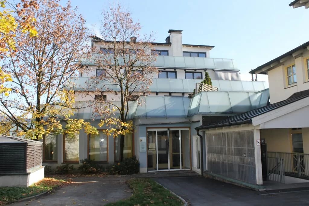 4-Zimmer-Wohnung mieten in Hallein – 109,42 m², € 1.604