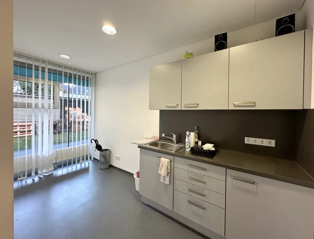 4-Zimmer-Gewerbeimmobilie mieten in Perg – 114 m², € 833 – Bild 7 von 10
