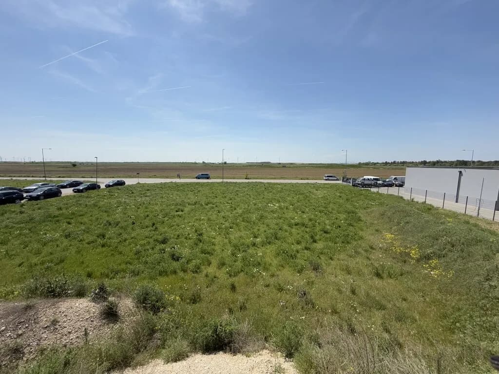 Immobilie mieten in Gänserndorf – 3 000 m², € 3.000