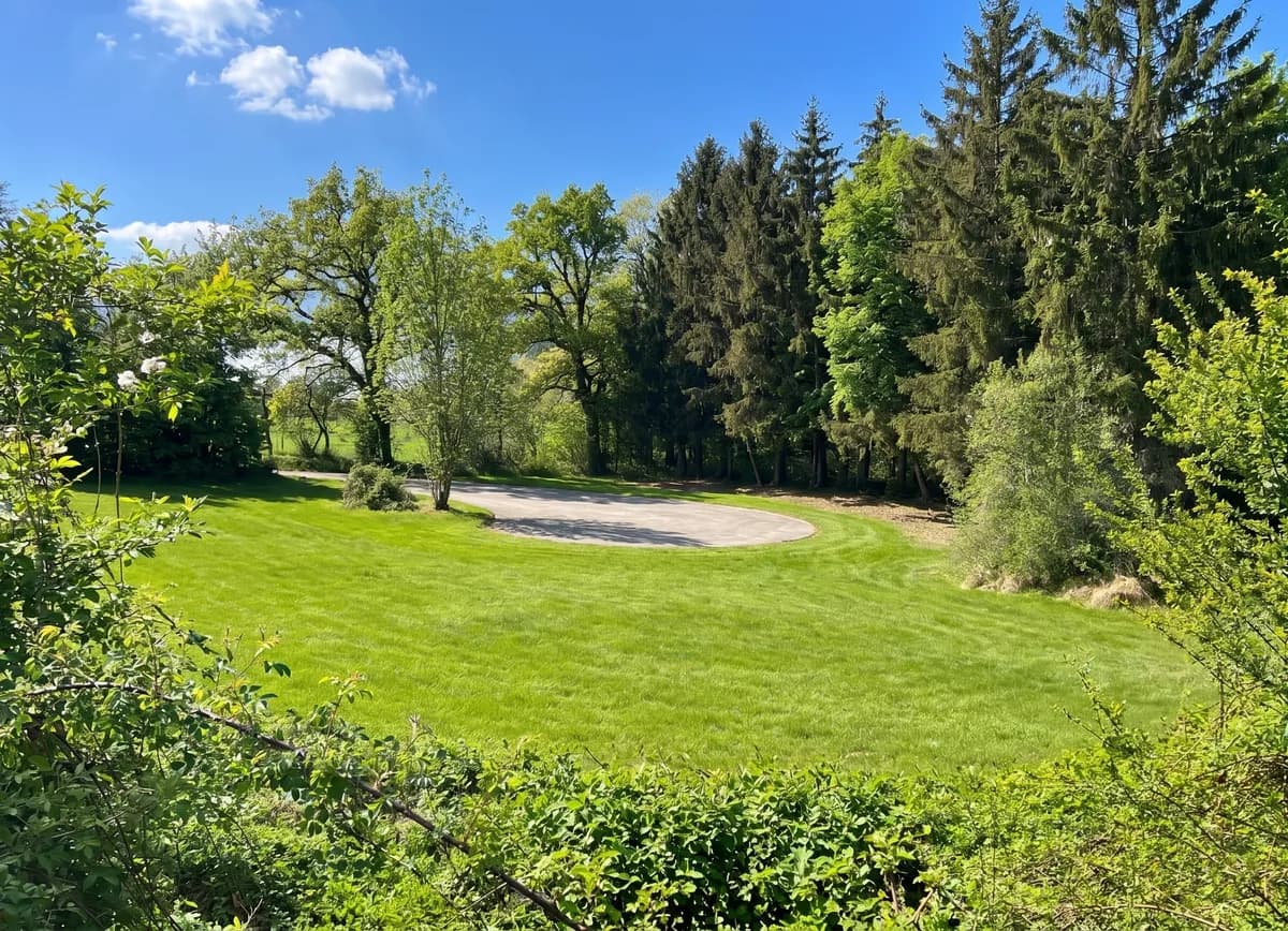 Grundstück kaufen in Gmunden – 1 138 m², € 990.000 – Bild 2 von 2