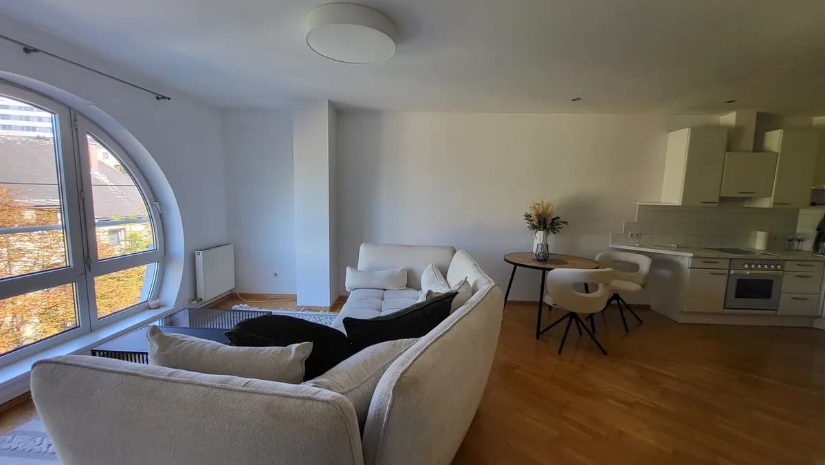 2-Zimmer-Wohnung mieten in Wels – 55 m², € 778