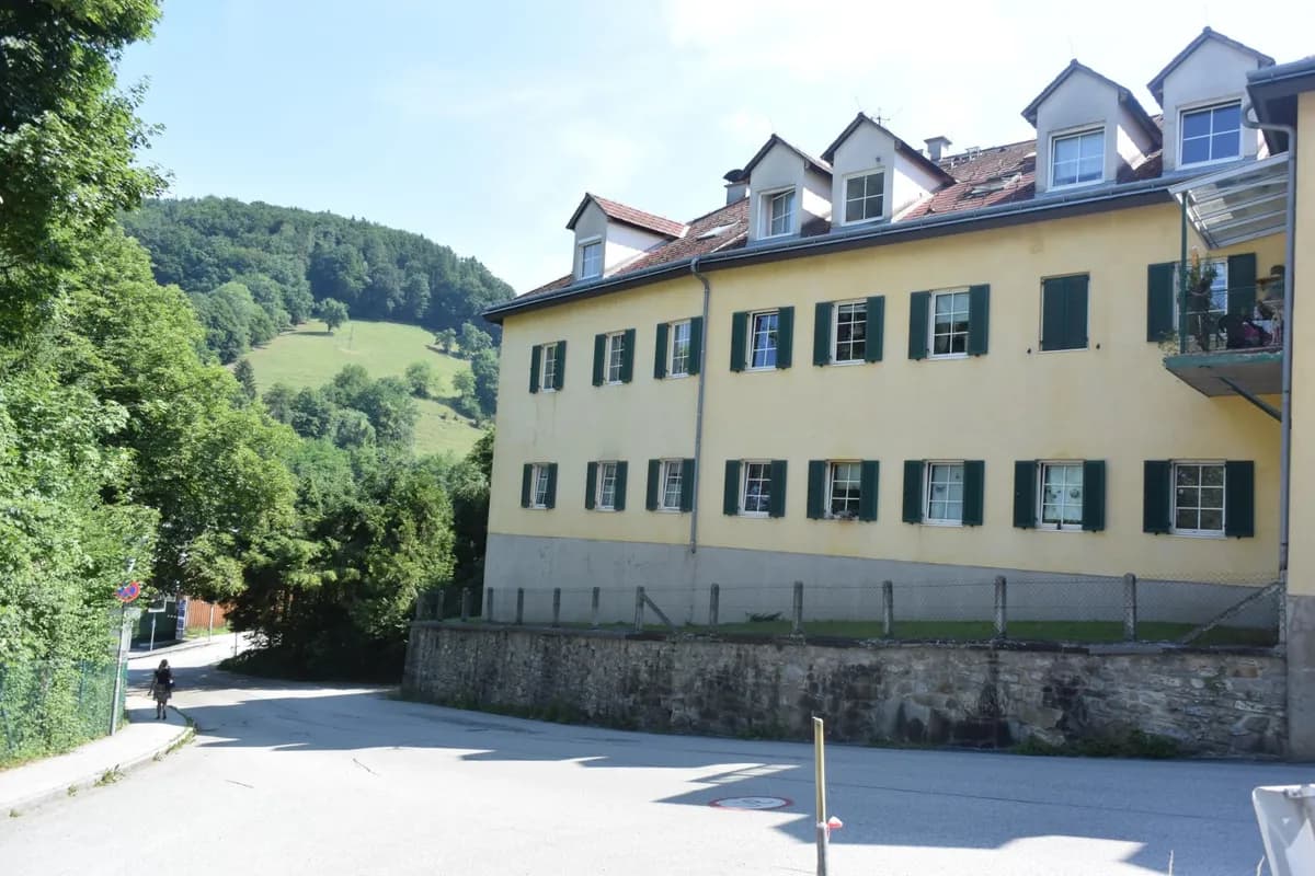 2-Zimmer-Wohnung mieten in Waidhofen an der Ybbs – 76 m², € 792 – Bild 8 von 11