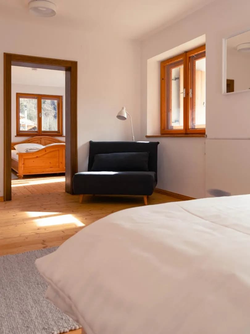 6-Zimmer-Immobilie mieten in Innsbruck-Land – 150 m², € 4.880 – Bild 8 von 22