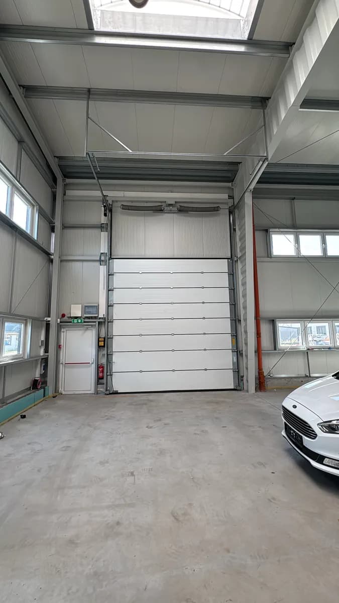 Gewerbeimmobilie mieten in Baden – 248 m², € 2.750 – Bild 5 von 5