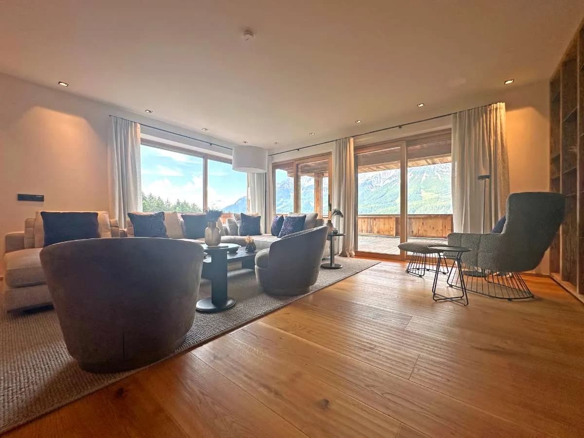 6-Zimmer-Wohnung mieten in Kufstein – 247 m², € 11.900 – Bild 4 von 21