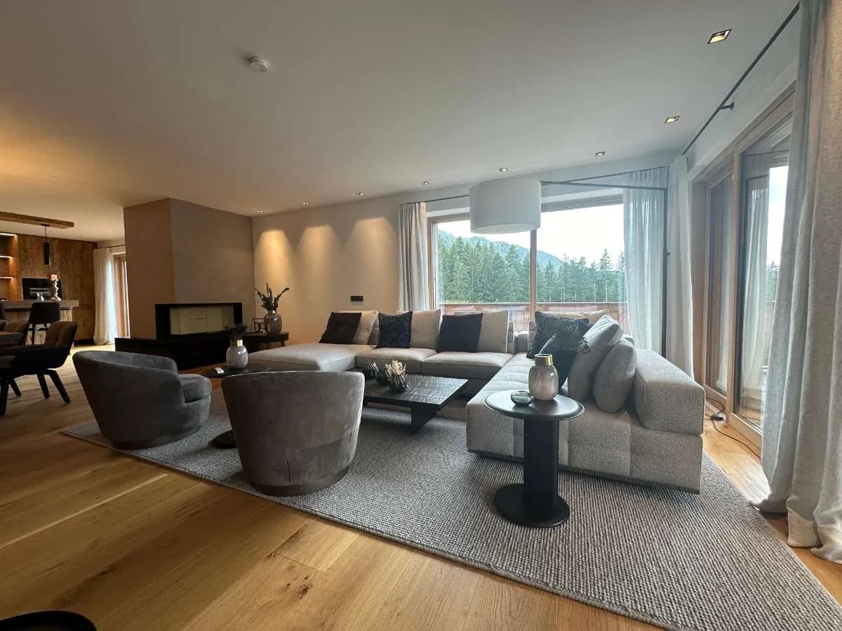 6-Zimmer-Wohnung mieten in Kufstein – 247 m², € 11.900 – Bild 7 von 21