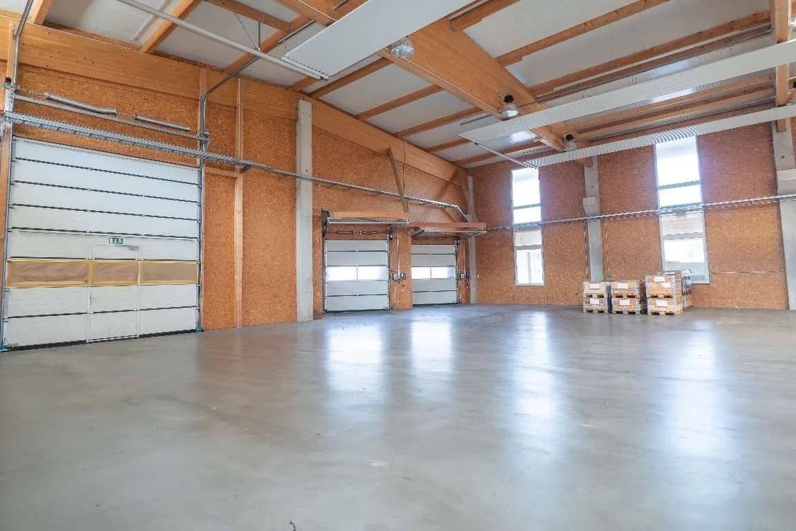 Gewerbeimmobilie mieten in Weiz – 811 m², € 4.800 – Bild 3 von 5
