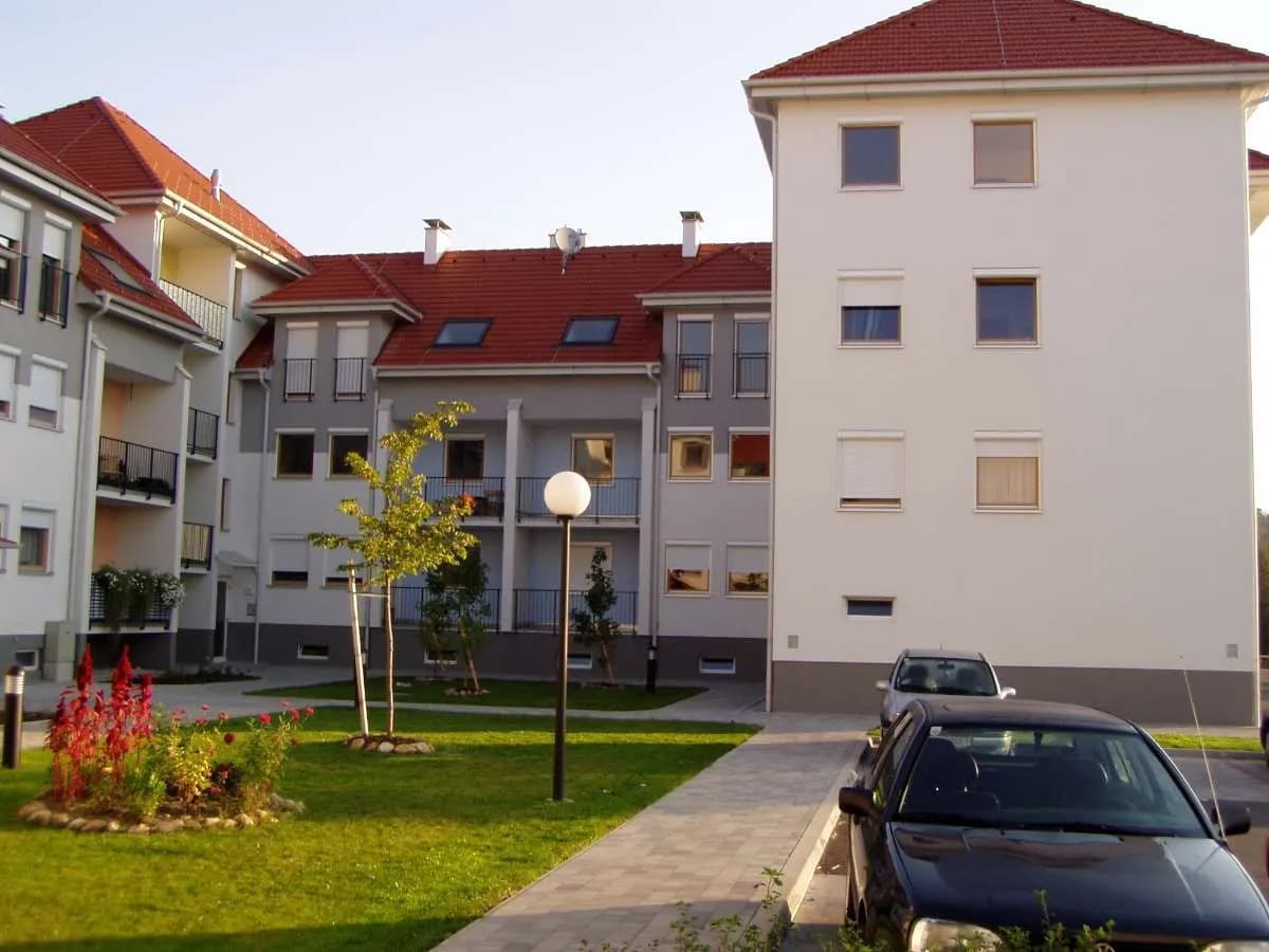 3-Zimmer-Wohnung mieten in Oberpullendorf – 80,61 m², € 745 – Bild 2 von 2