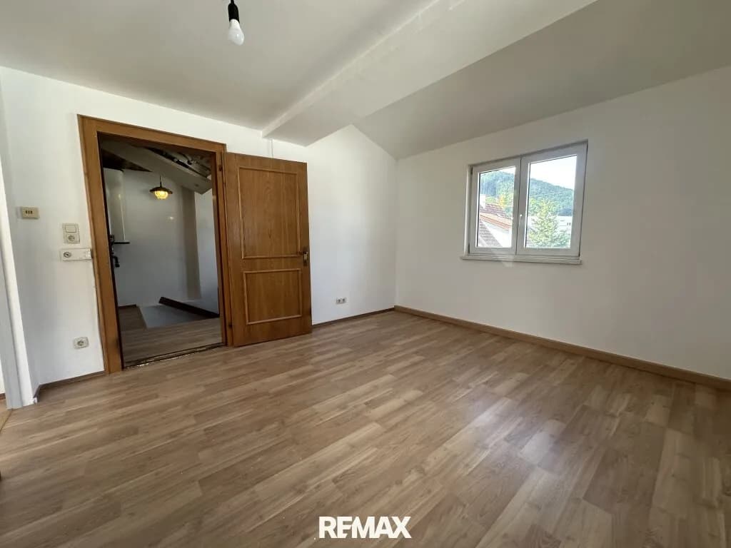 5-Zimmer-Haus kaufen in Gmunden – 130 m², € 390.000 – Bild 6 von 9
