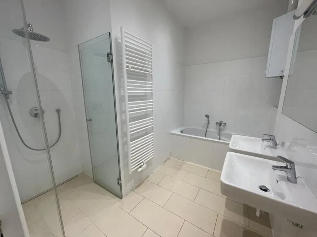 4-Zimmer-Gewerbeimmobilie mieten in Wien – 159 m², € 2.720 – Bild 5 von 9