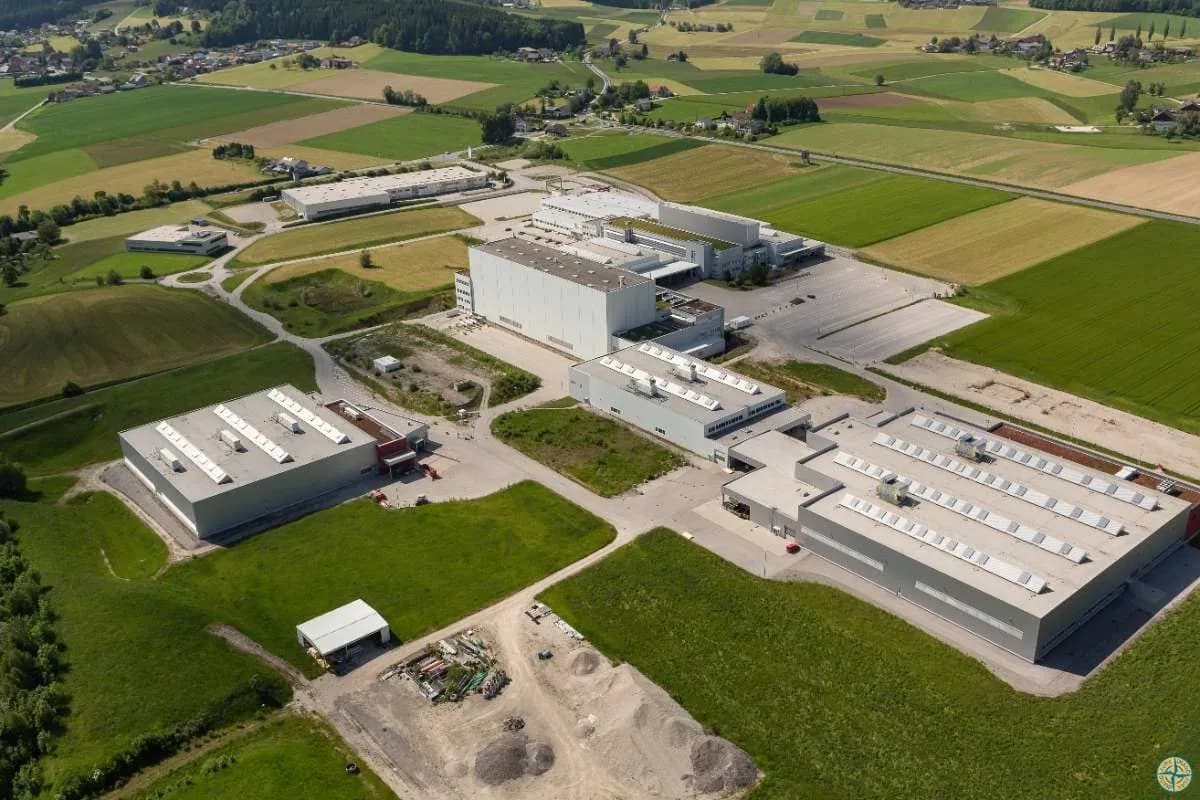 Immobilie kaufen in Vöcklabruck – 8 692 m² – Bild 3 von 4