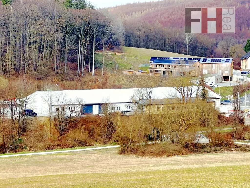 Gewerbeimmobilie kaufen in Sankt Pölten Land – 2 077 m², € 1.980.000 – Bild 2 von 33