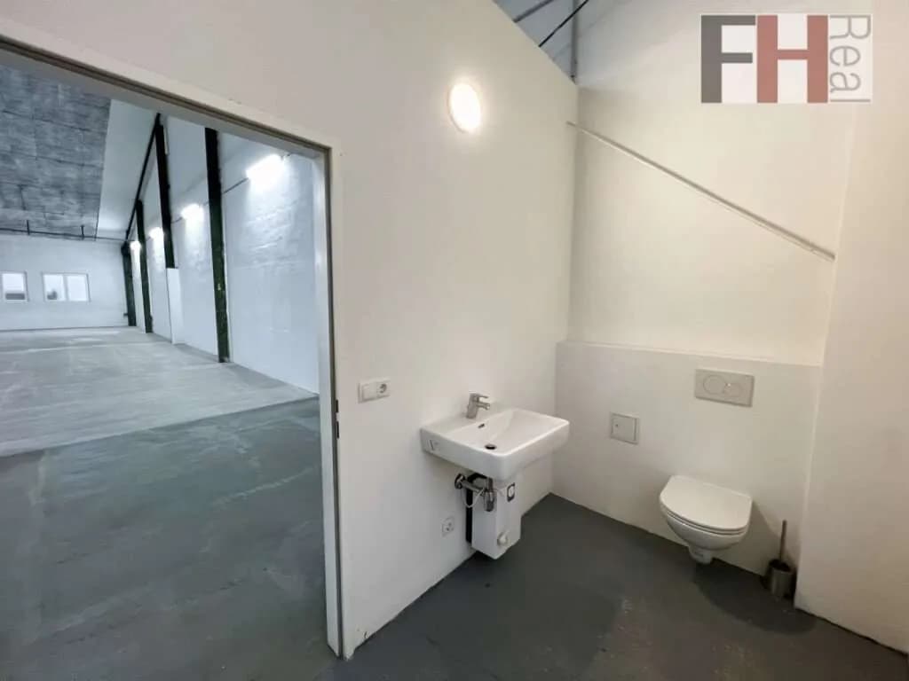 Gewerbeimmobilie kaufen in Sankt Pölten Land – 2 077 m², € 1.980.000 – Bild 6 von 33