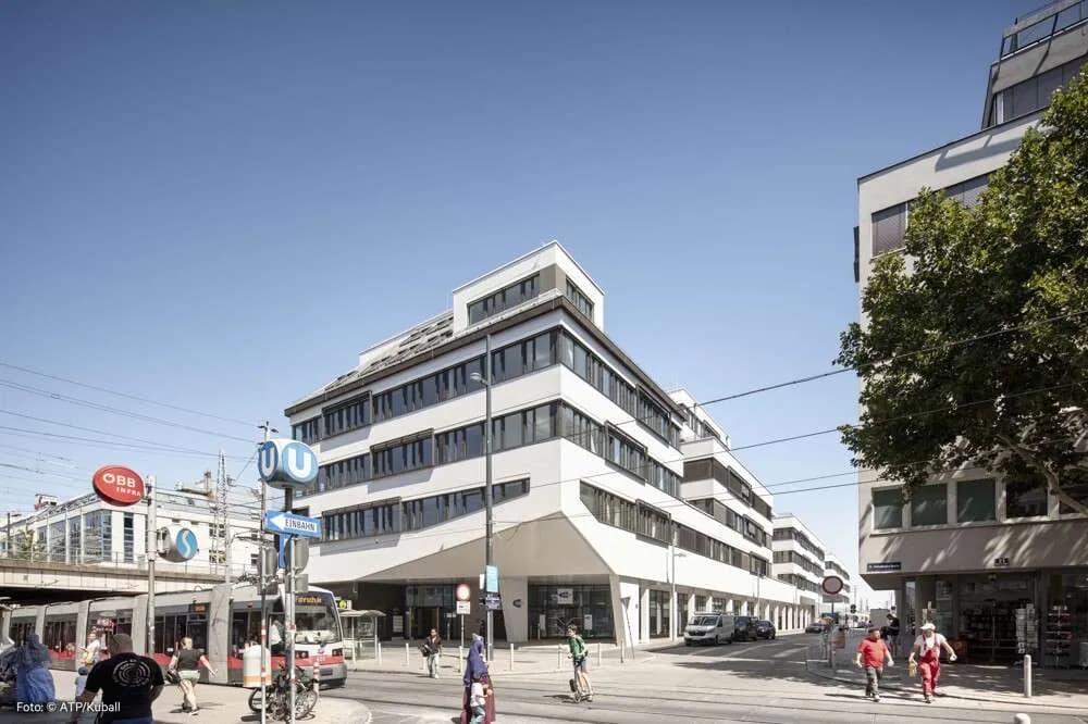 Gewerbeimmobilie mieten in Wien – 3 163 m² – Bild 2 von 17