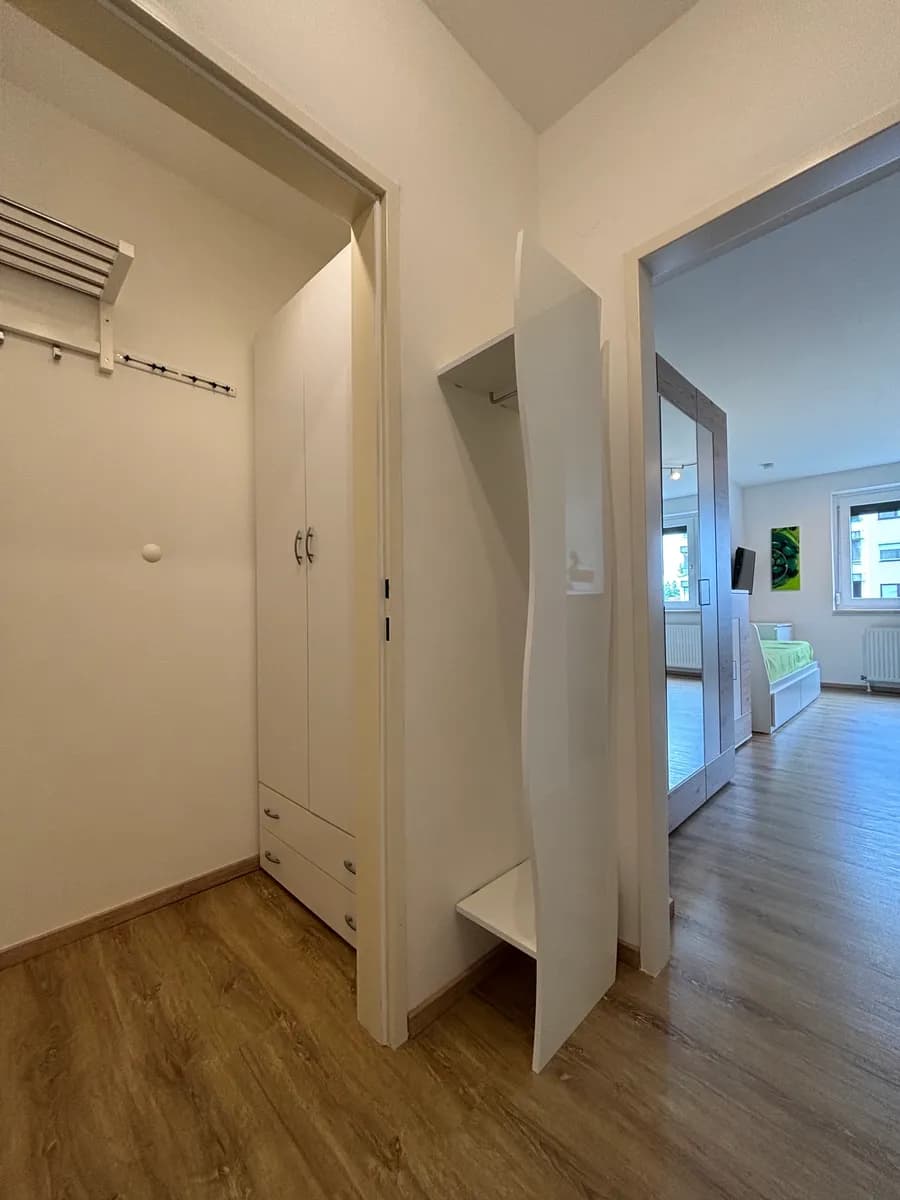 1-Zimmer-Wohnung mieten in Linz – 32 m², € 930 – Bild 5 von 9