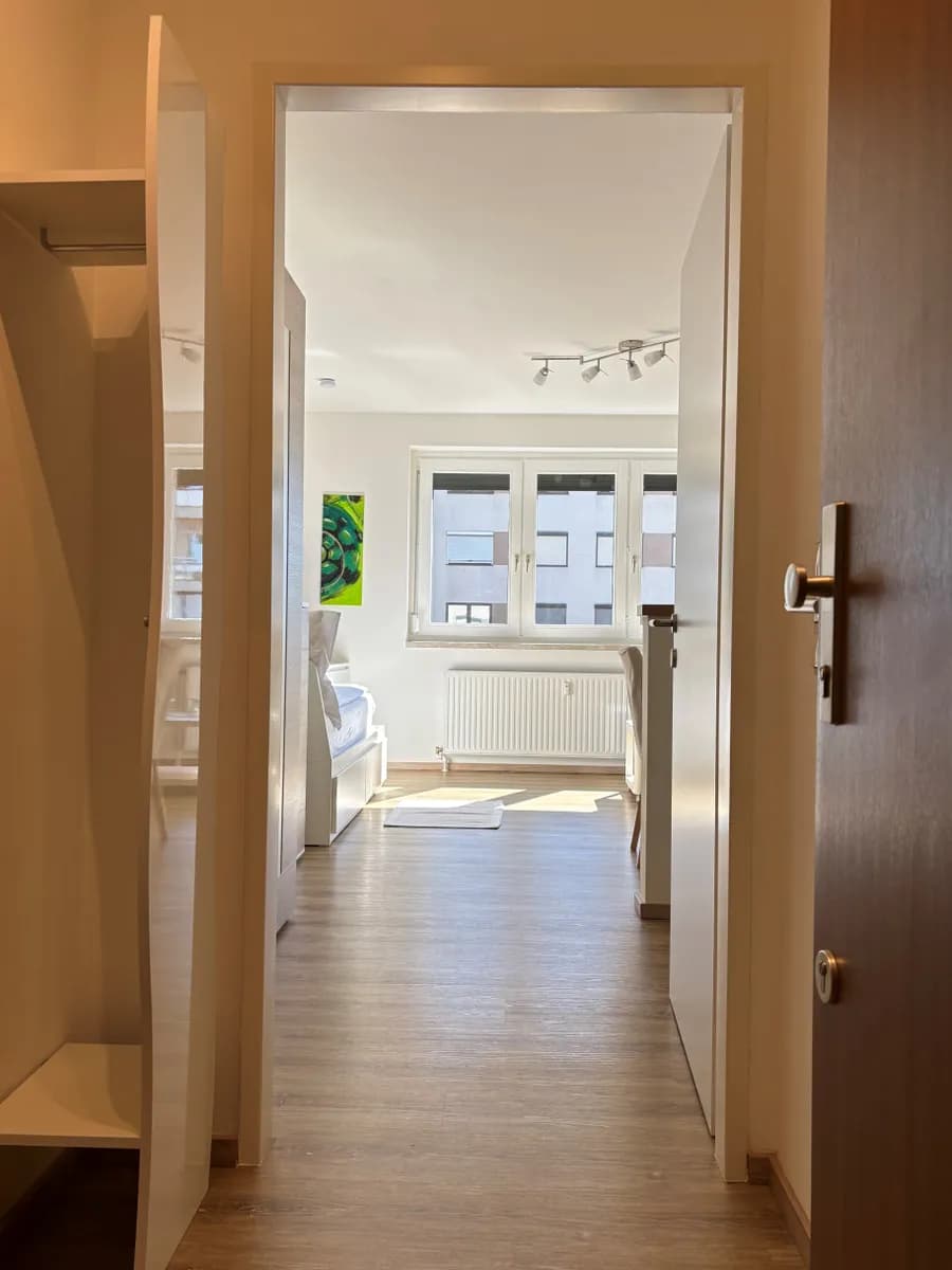 1-Zimmer-Wohnung mieten in Linz – 32 m², € 930 – Bild 6 von 9