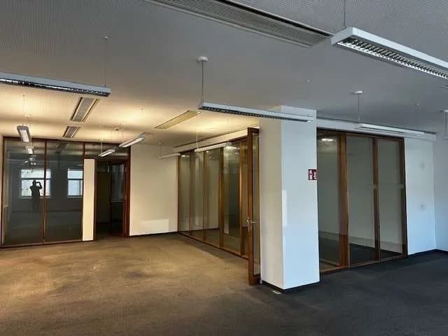Gewerbeimmobilie mieten in Wien – 638 m², € 24 – Bild 6 von 9