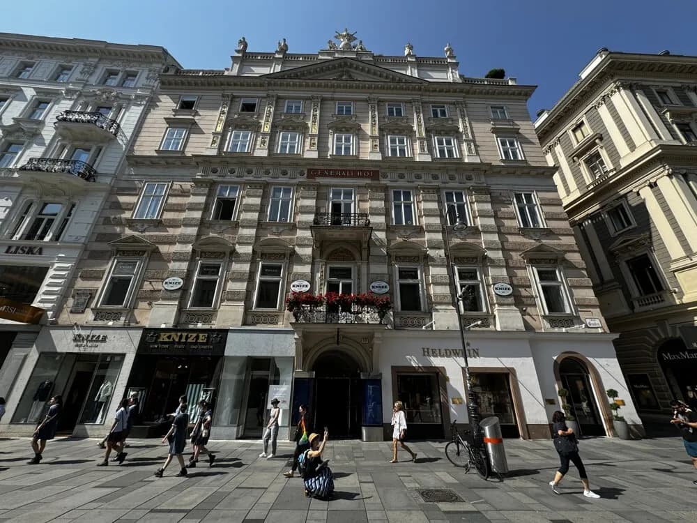 Gewerbeimmobilie mieten in Wien – 460 m², € 25 – Bild 2 von 11