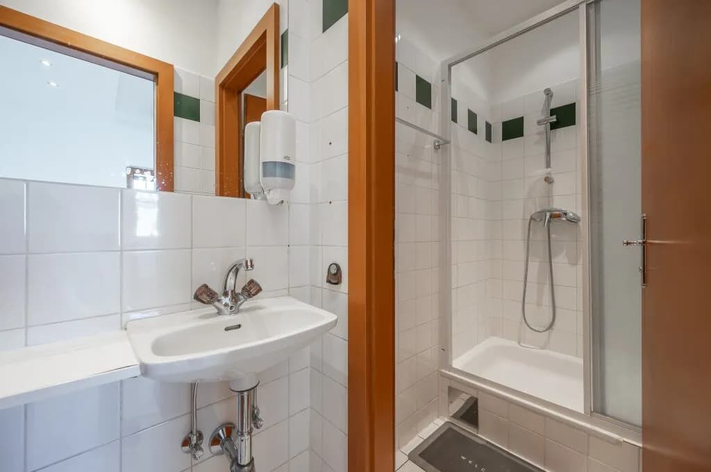 3-Zimmer-Gewerbeimmobilie mieten in Wien – 129,47 m², € 2.558 – Bild 9 von 31