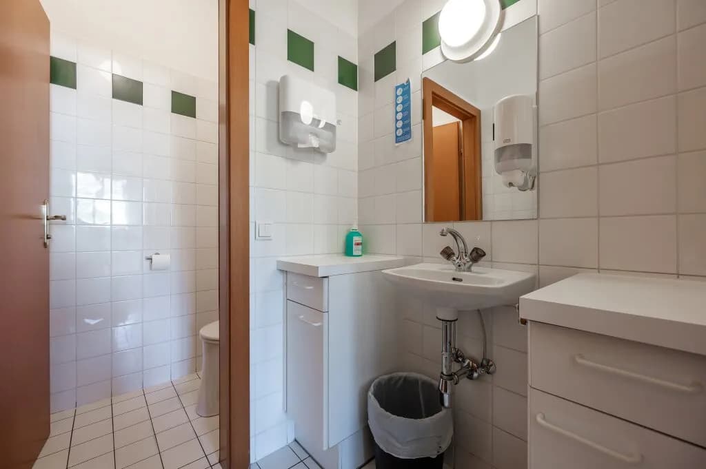 3-Zimmer-Gewerbeimmobilie mieten in Wien – 129,47 m², € 2.558 – Bild 10 von 31