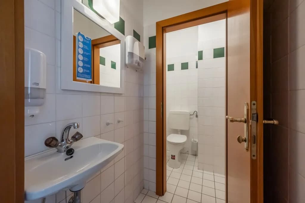 3-Zimmer-Gewerbeimmobilie mieten in Wien – 129,47 m², € 2.558 – Bild 11 von 31