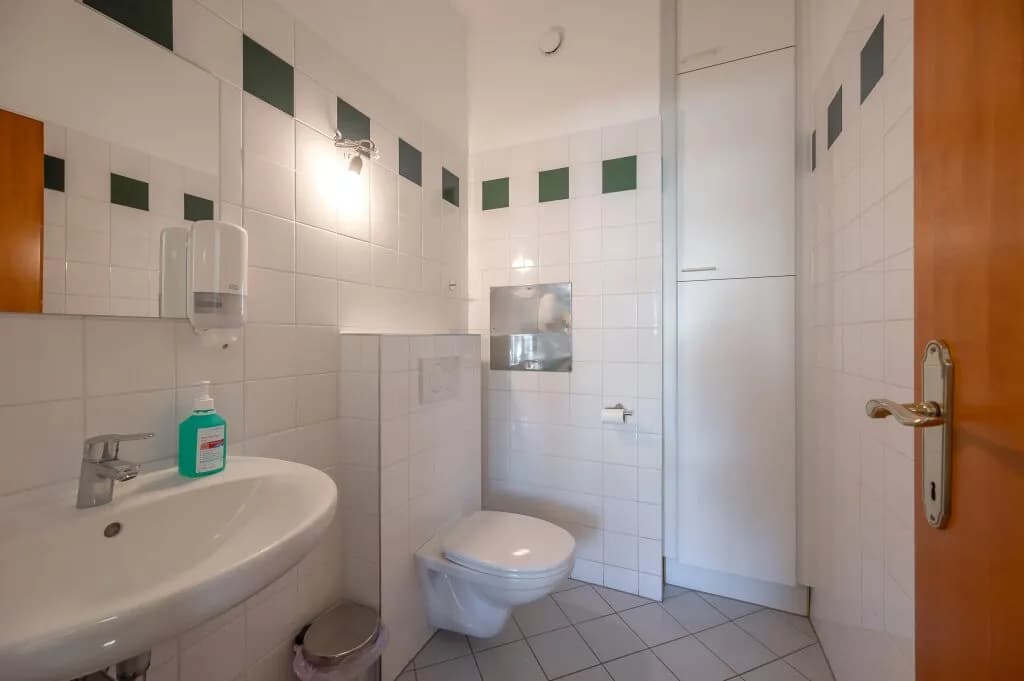 3-Zimmer-Gewerbeimmobilie mieten in Wien – 129,47 m², € 2.558 – Bild 12 von 31