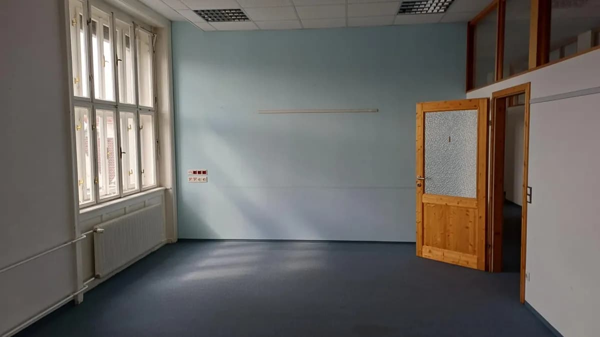 9-Zimmer-Gewerbeimmobilie mieten in Wien – 605 m², € 7.450 – Bild 7 von 11