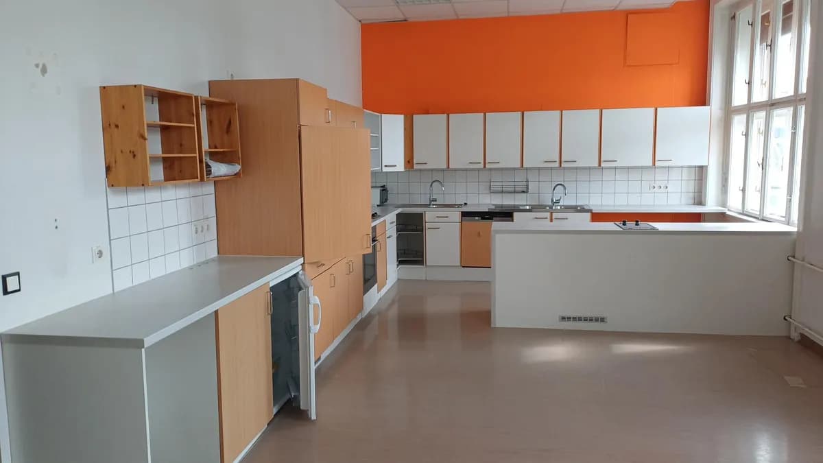 9-Zimmer-Gewerbeimmobilie mieten in Wien – 605 m², € 7.450 – Bild 8 von 11